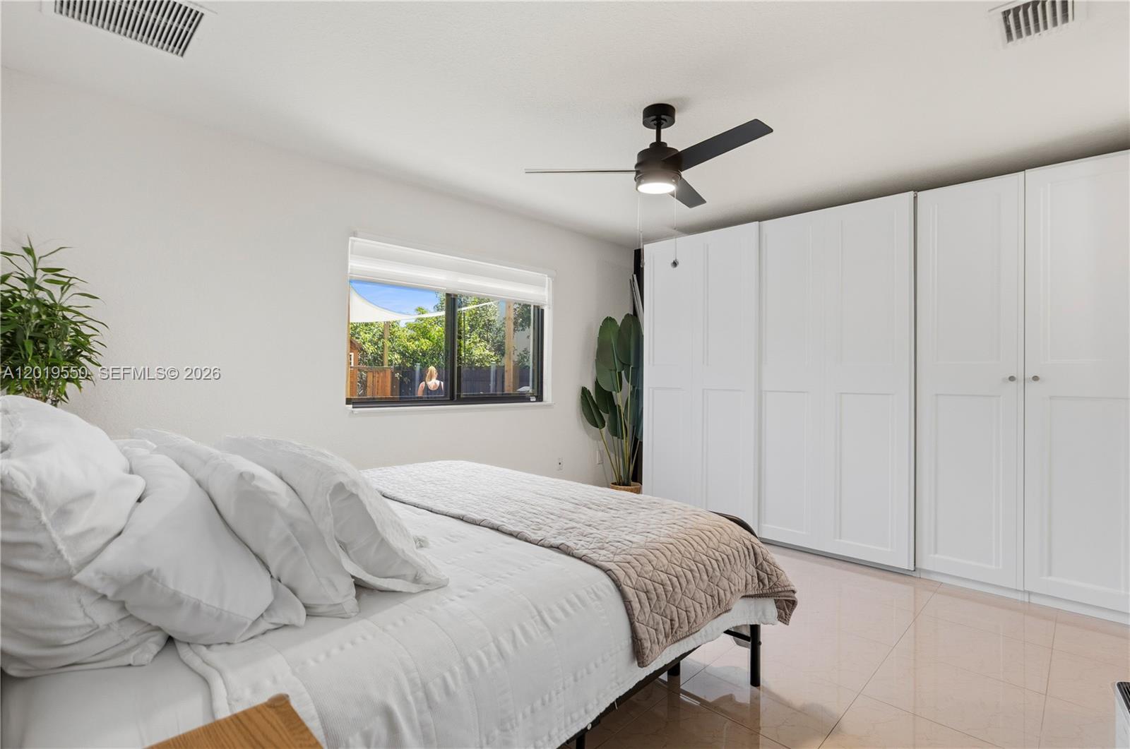 C B PALMS - Residential