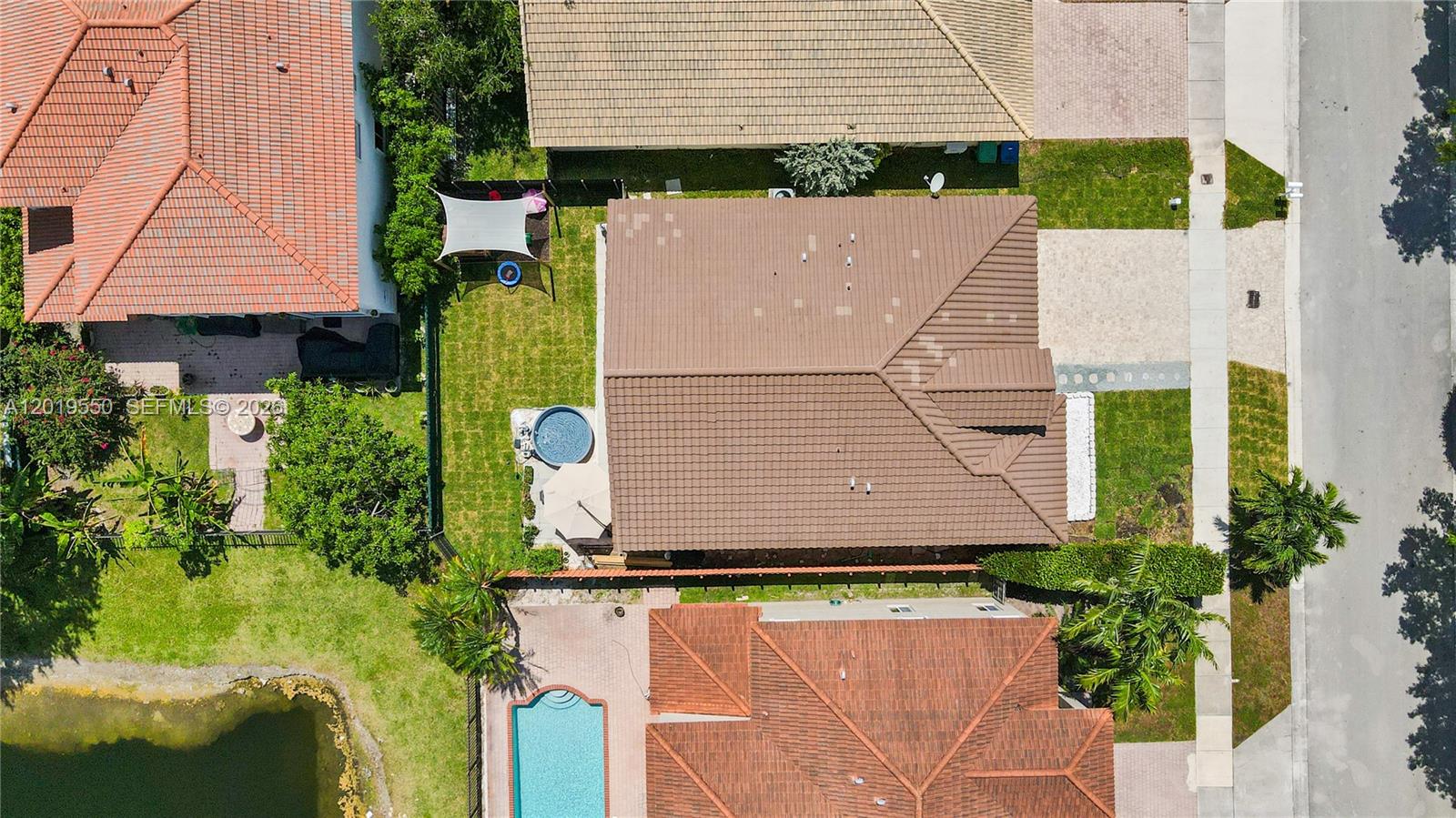 C B PALMS - Residential