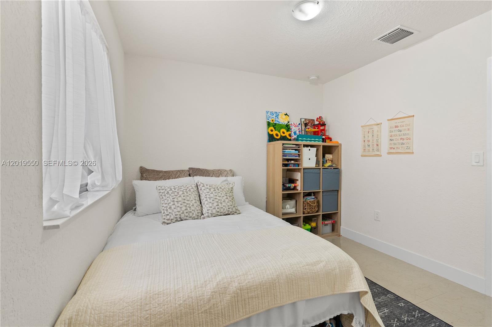 C B PALMS - Residential