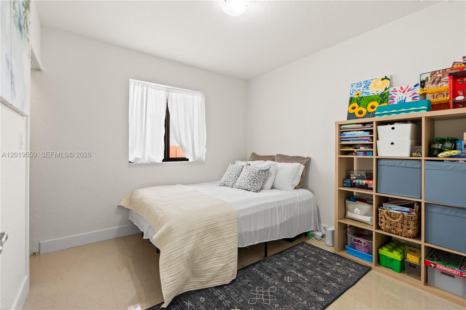 C B PALMS - Residential
