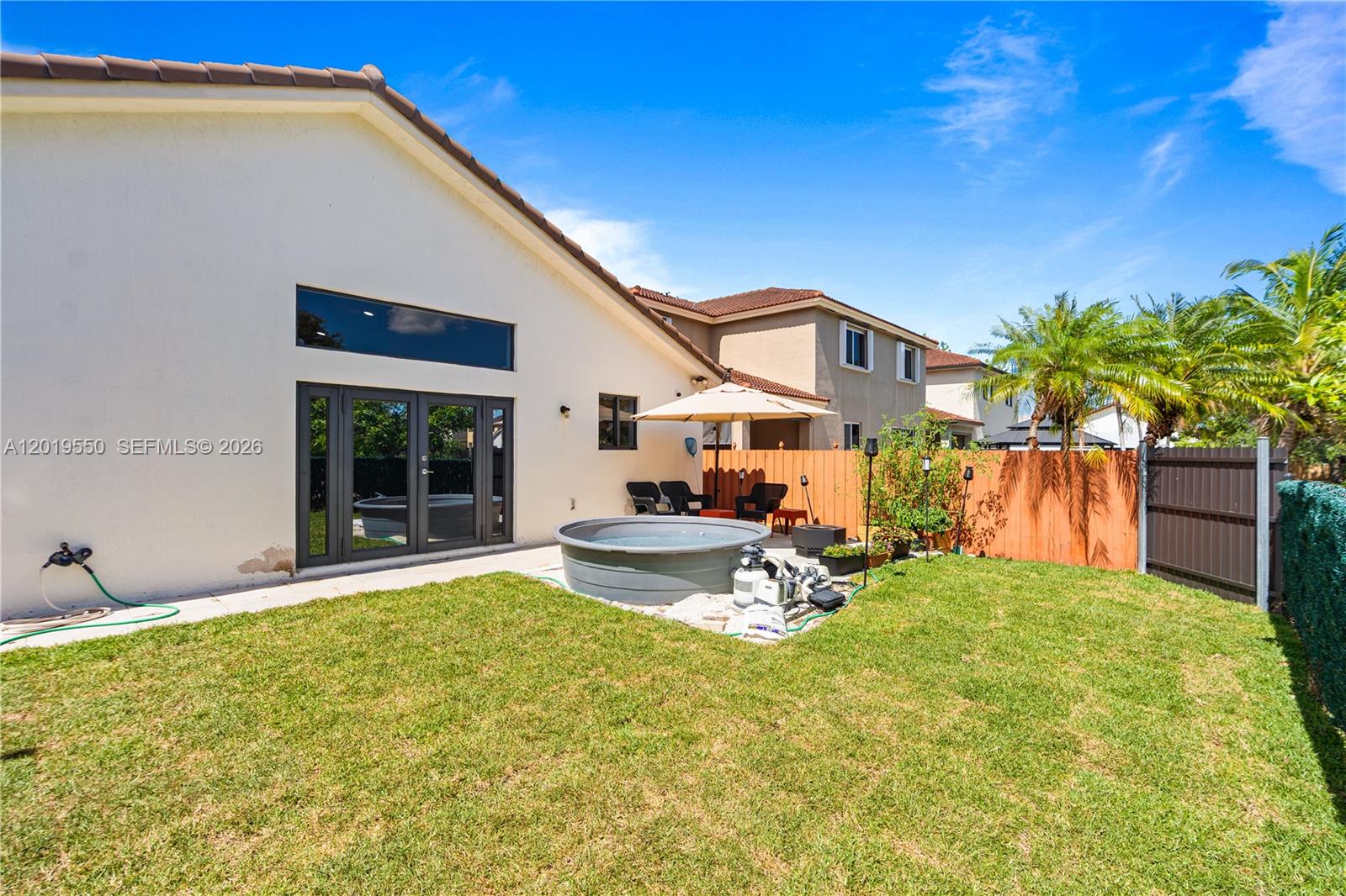 C B PALMS - Residential