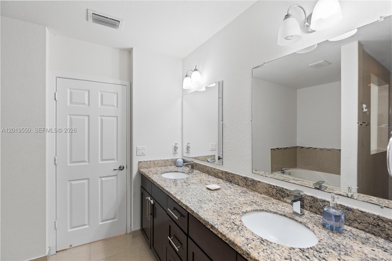 C B PALMS - Residential