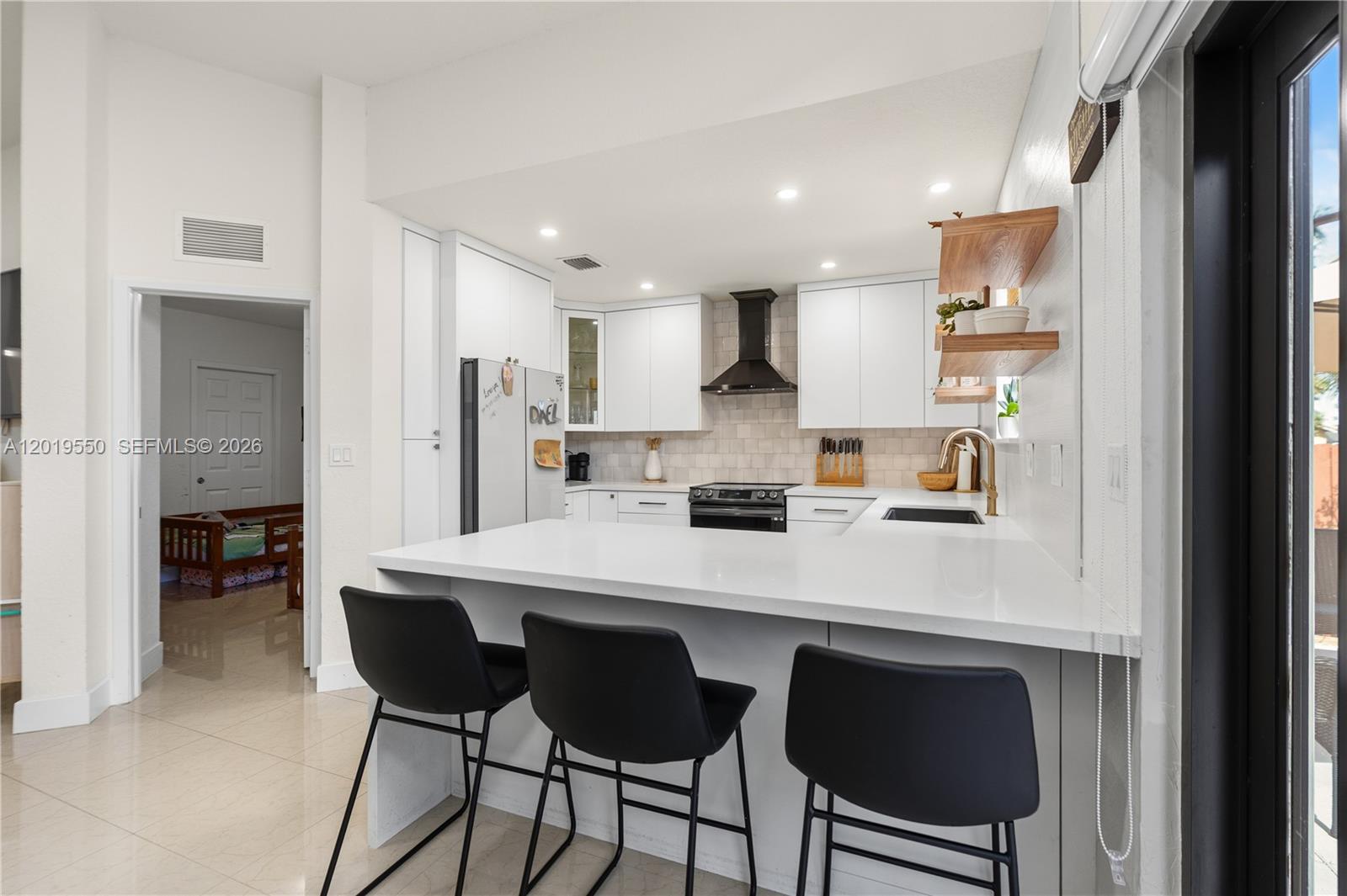 C B PALMS - Residential
