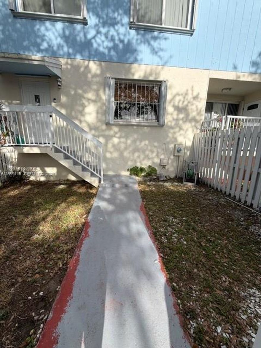 Spacious corner 3BR/2.5BA townhome, 1,518 sq ft. Spacious and well-appointed living room & dining room-great for entertaining. Lots of storage space. New roof (4/2021). New appliances (2021: W/D, dishwasher, refrigerator, range). Tile 1st floor, carpeting 2nd floor.  Impact windows in all bedrooms plus accordion shutters.  Front and back yard.  Low maintenance. Community includes pool, tennis courts, clubhouse, 
barbecue area, children's playground and lots of guest parking.  Easy access to turnpike and US1.  Close to shopping, Black Point Marina, mall and more.
Tenant occupied.  Easy to show with notice.  Realtor must accompany all showings.