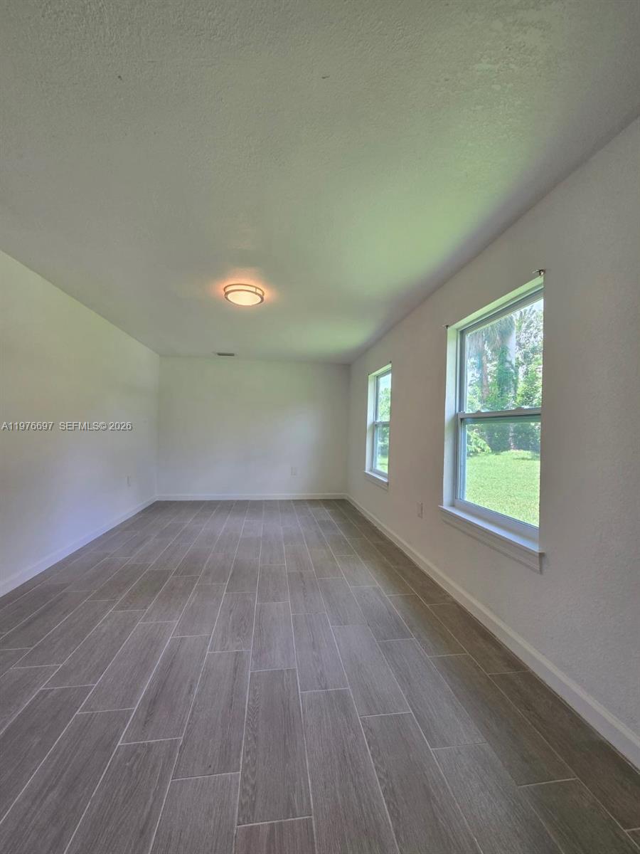 4438 E Riverside Drive