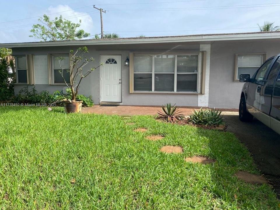 Property for Sale at 1640 Ne 33rd St, Pompano Beach, Broward County, Florida - Bedrooms: 3 
Bathrooms: 1  - $399,900