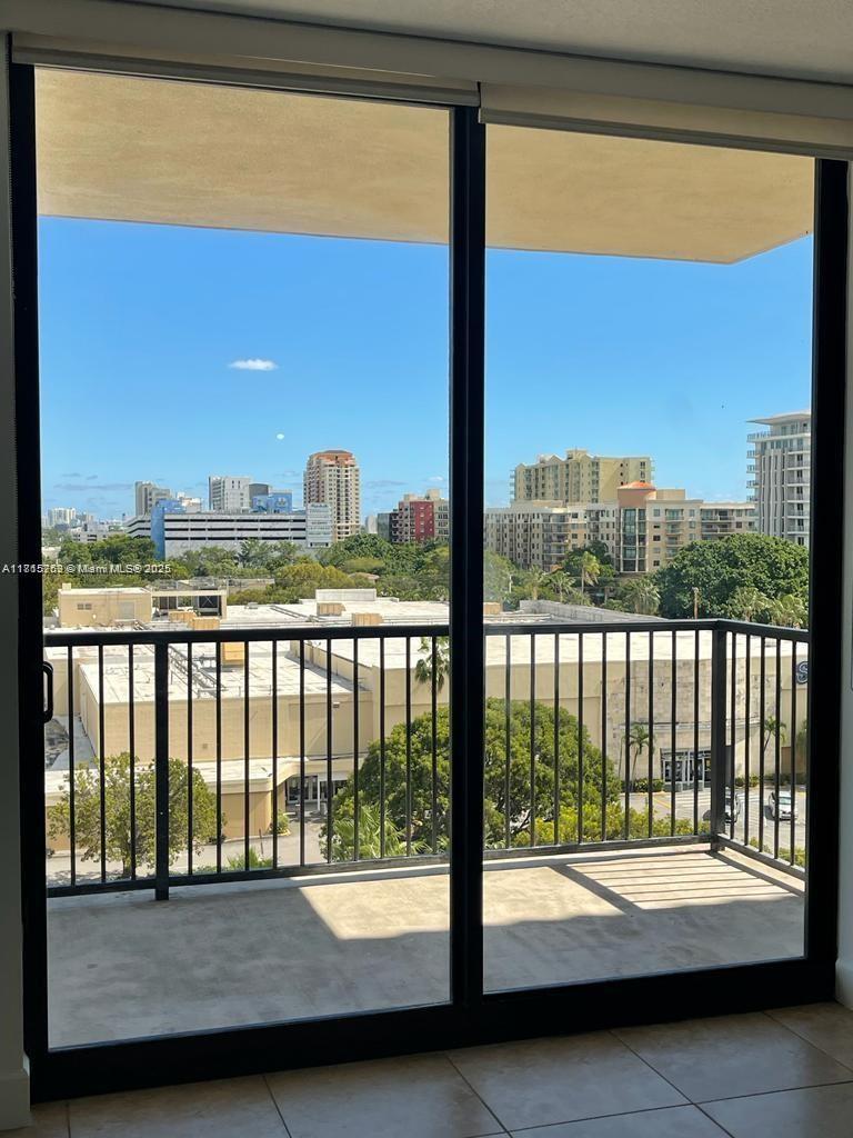 Rental Property at 1010 Sw 2nd Ave 1005, Miami, Broward County, Florida - Bedrooms: 1 
Bathrooms: 1  - $3,000 MO.