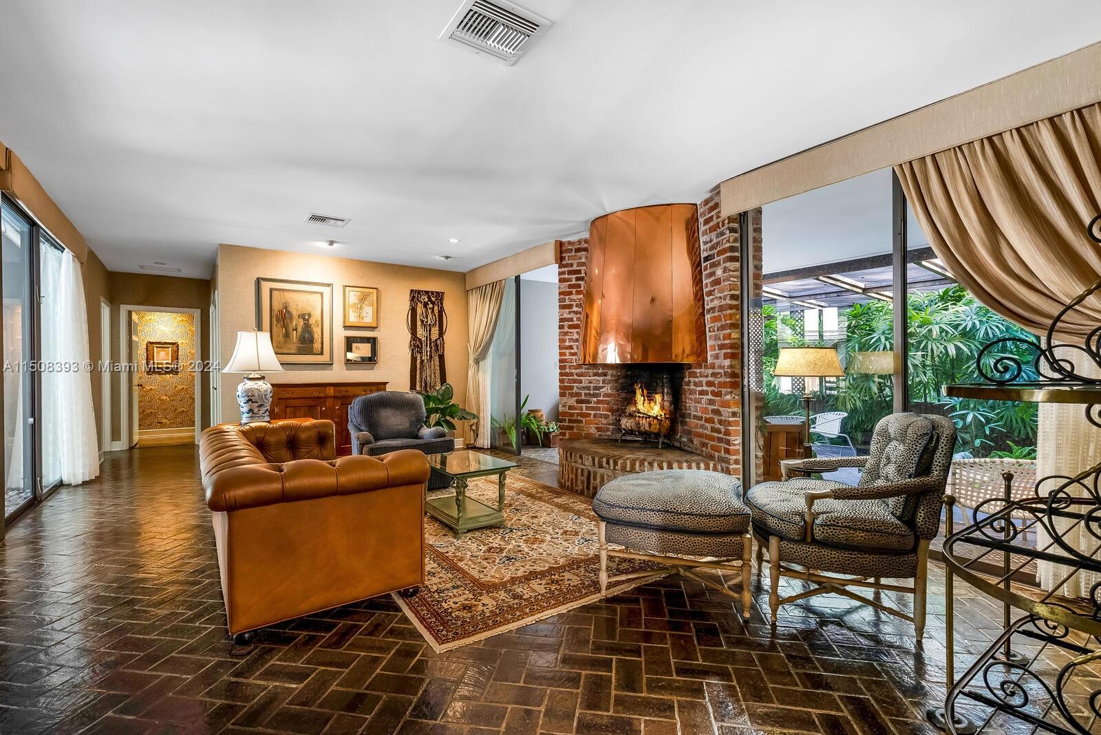 BRUNO ESTATES - Residential