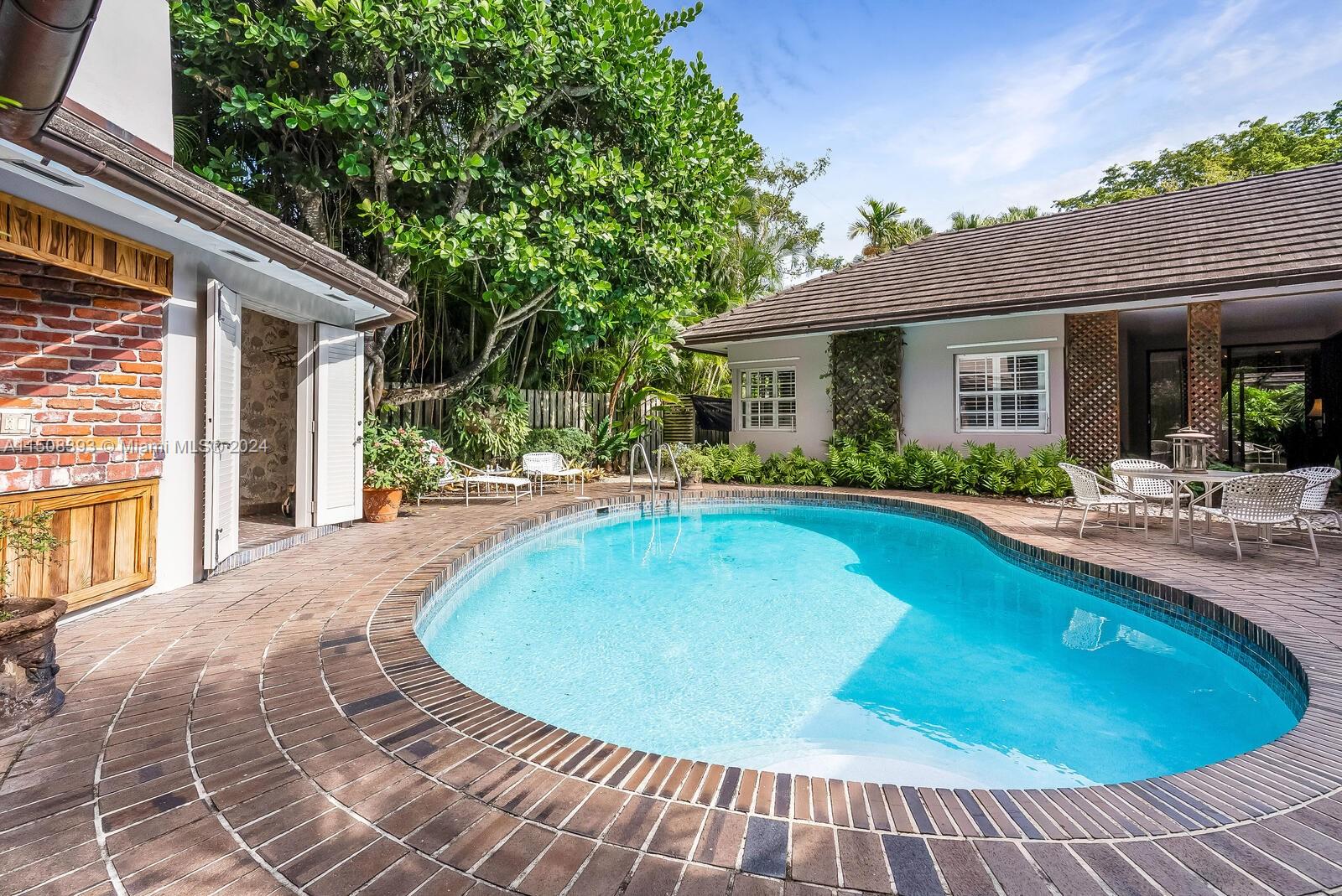 BRUNO ESTATES - Residential