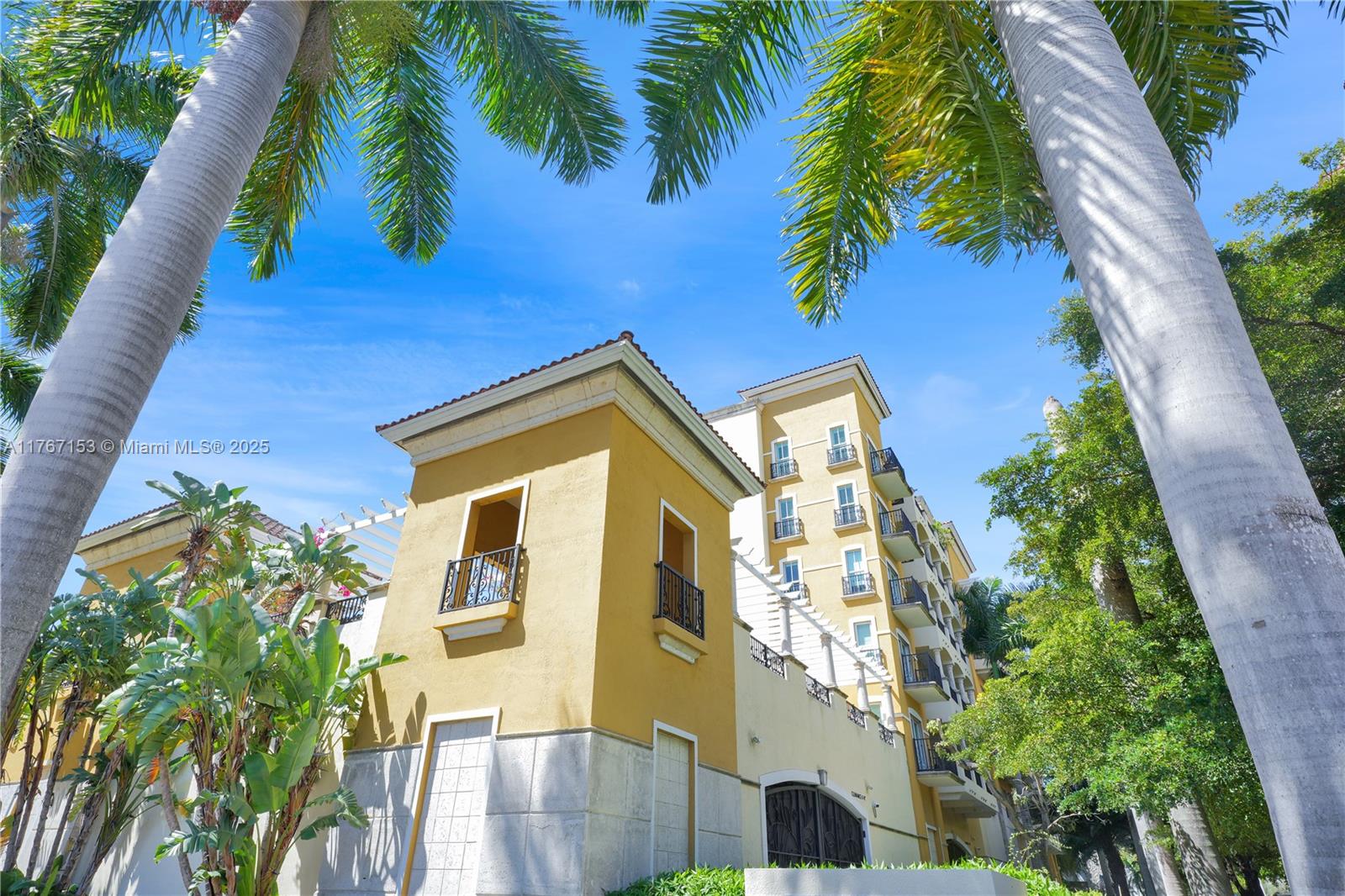 20 Calabria Ave 302, Coral Gables, Broward County, Florida - 2 Bedrooms  
2 Bathrooms - 