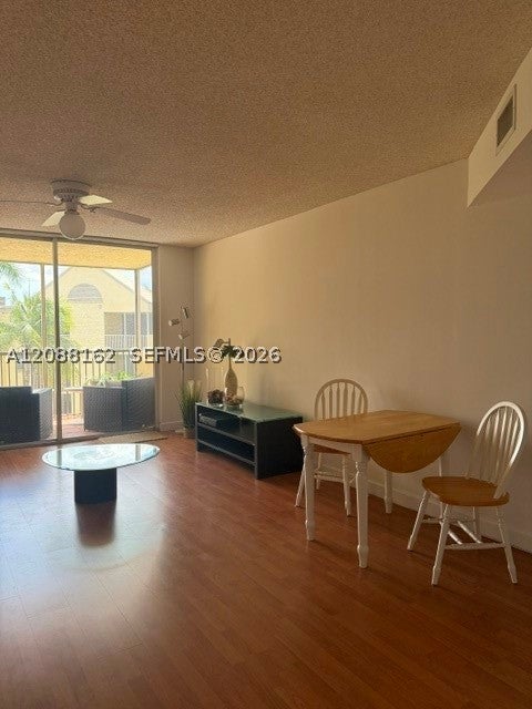8363 Lake Dr 504