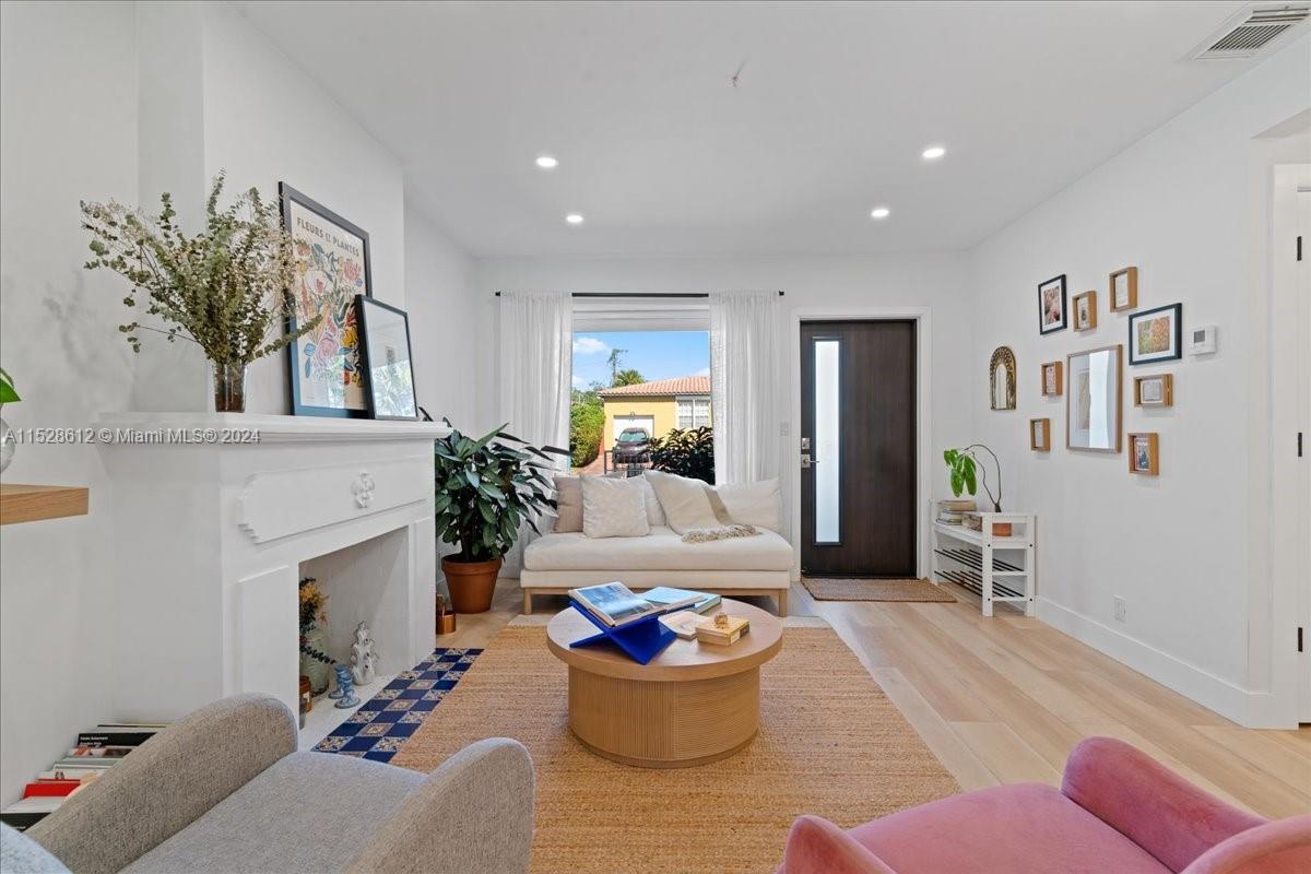 MARLBOROUGH - Residential Lease