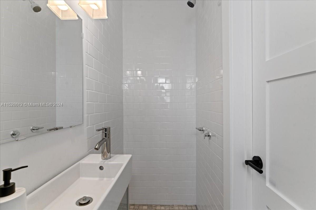 MARLBOROUGH - Residential Lease