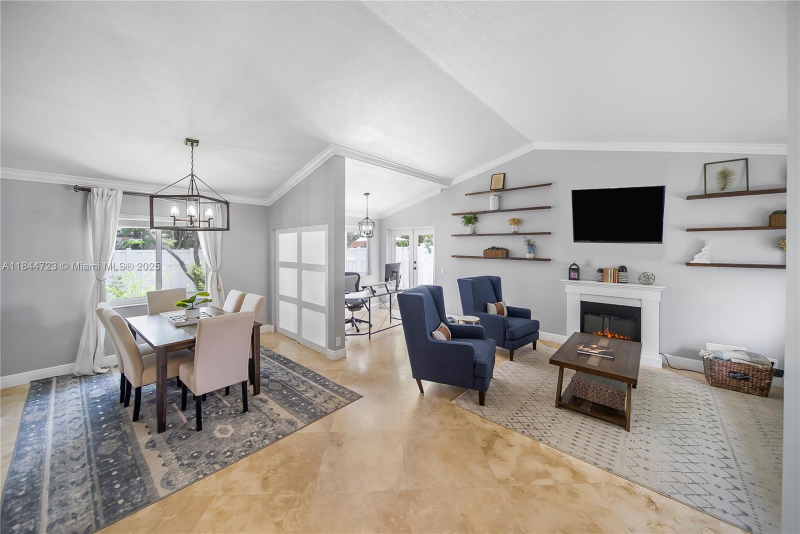 JACARANDA PARCEL 215 - Residential