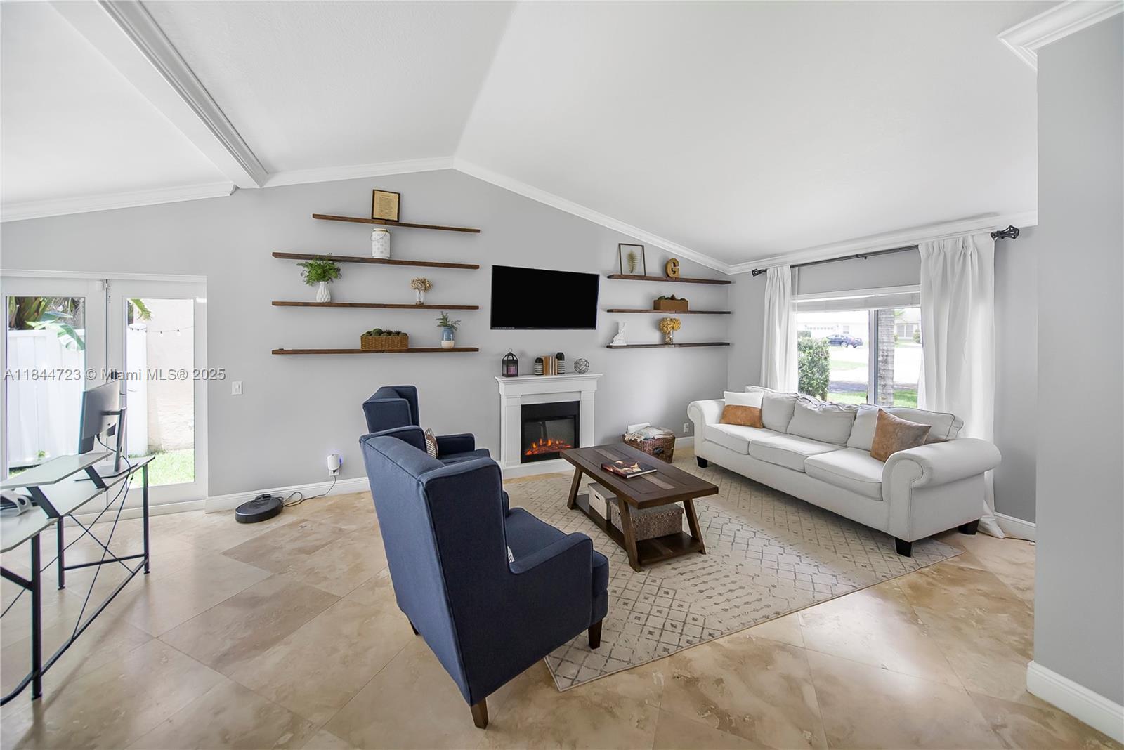 JACARANDA PARCEL 215 - Residential