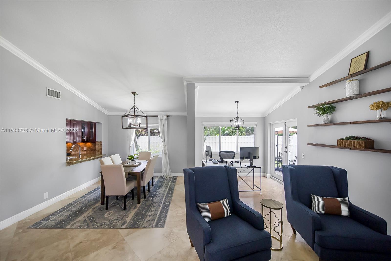 JACARANDA PARCEL 215 - Residential