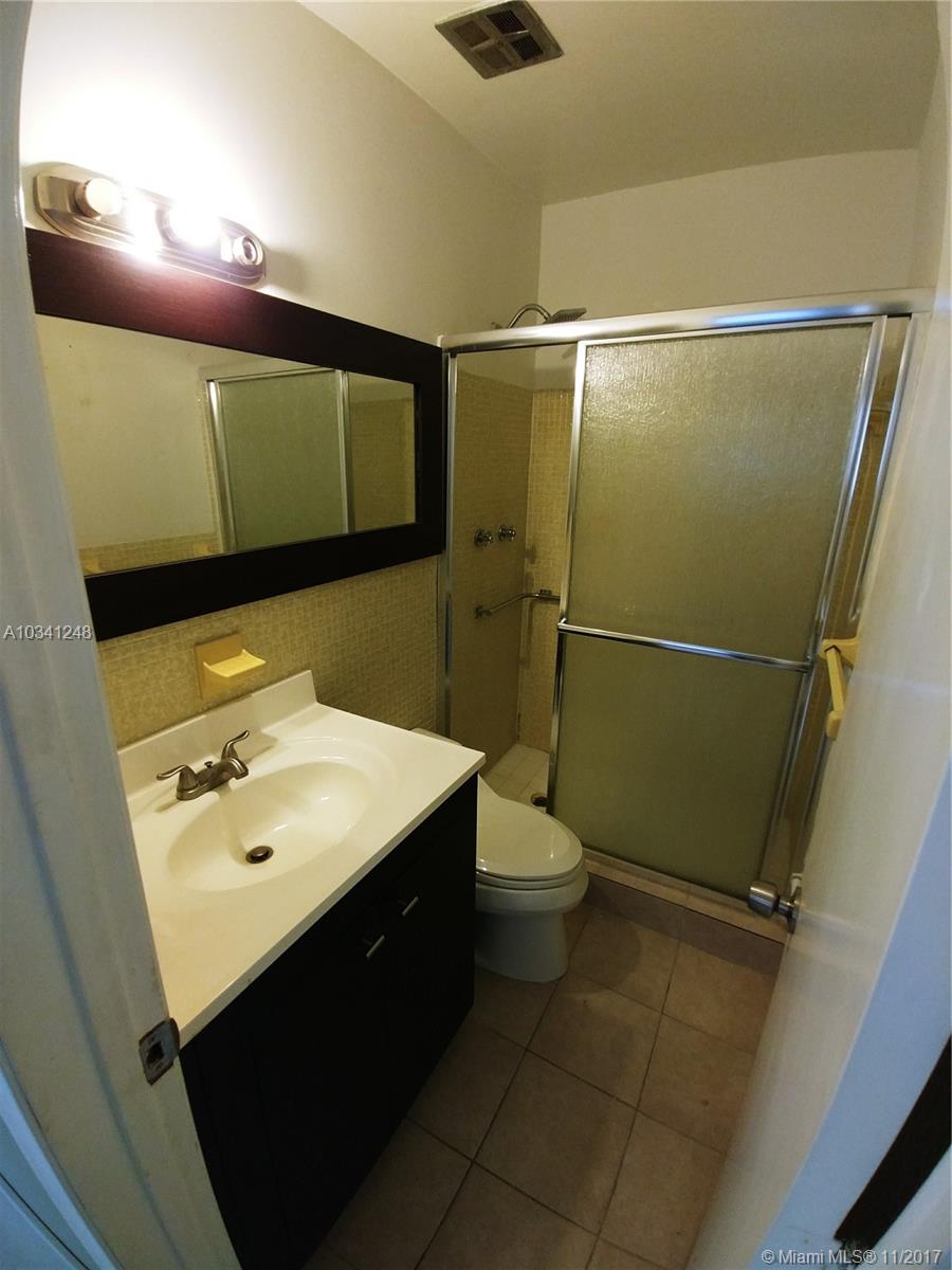 STAR LAKE ESTATES NO 1 CO - Residential Lease