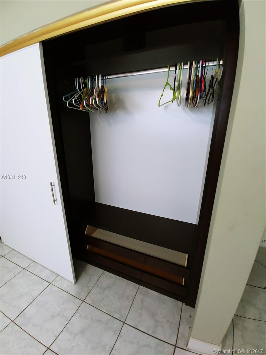 STAR LAKE ESTATES NO 1 CO - Residential Lease