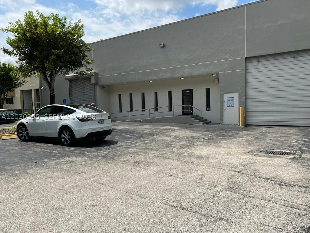 2281 NW 95th Ave