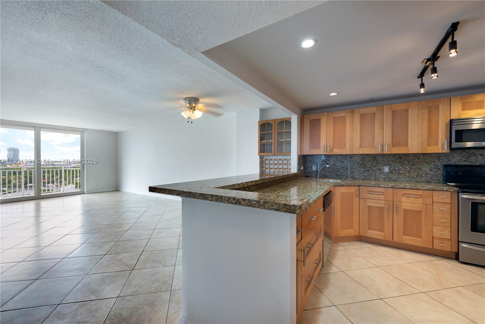 GOLDEN HORN SOUTH CONDO - Residential