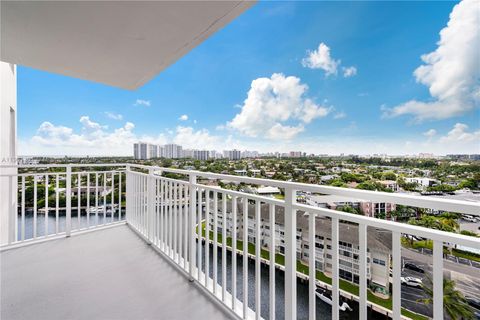 427 Golden Isles Dr 14J Hallandale Beach FL 33009
