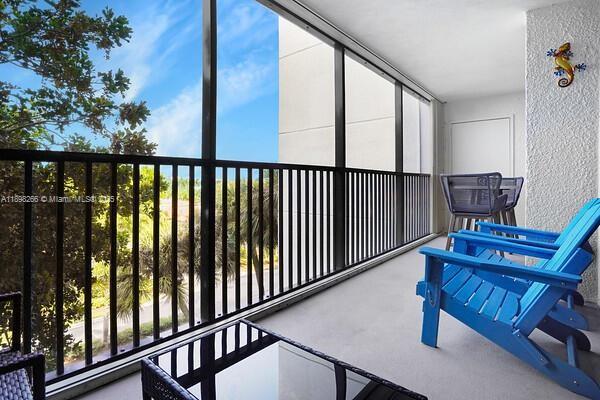 JUPITER OCEAN AND RACQUET - Residential Lease