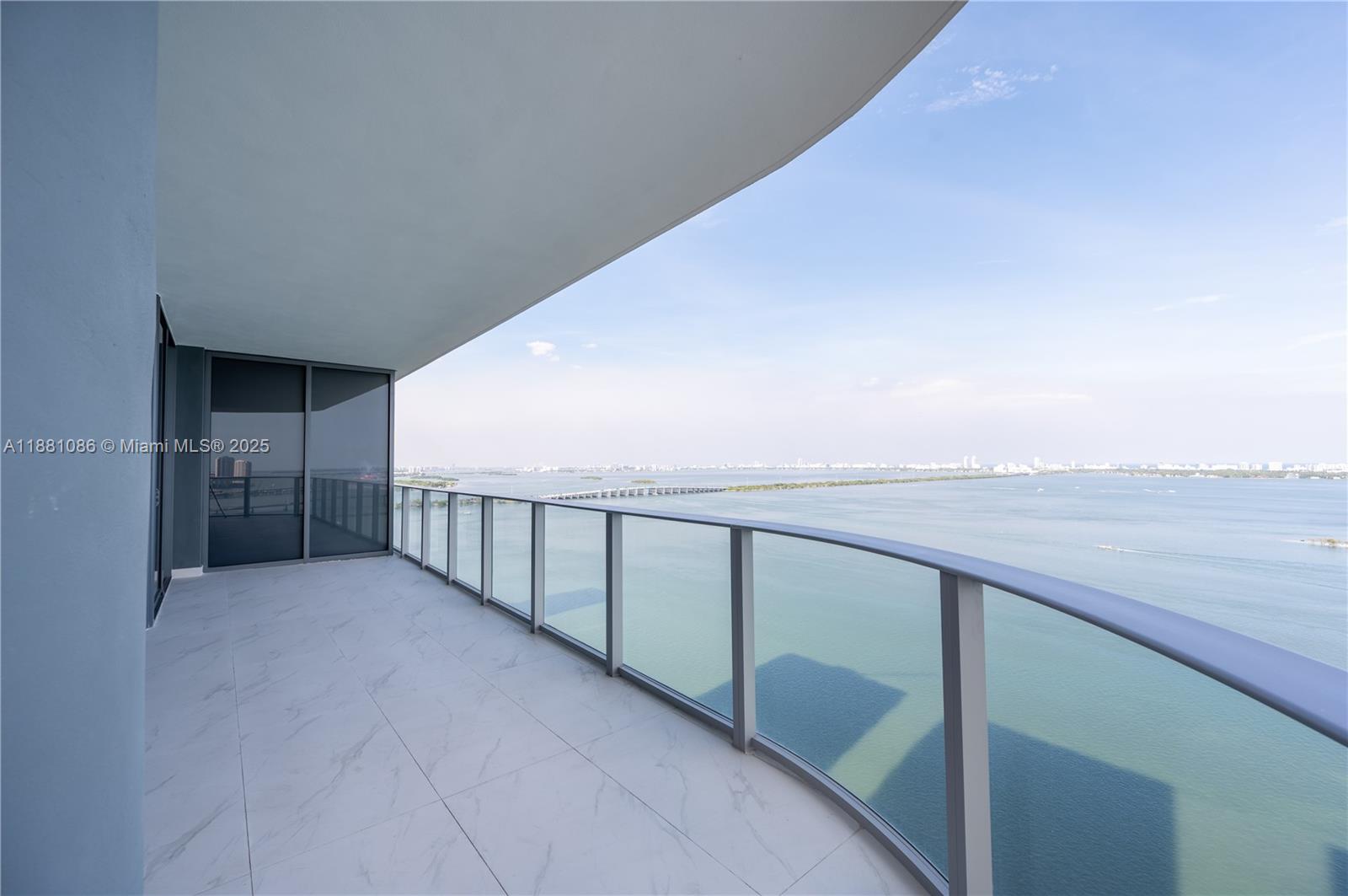 ARIA RESERVE - Residential Lease