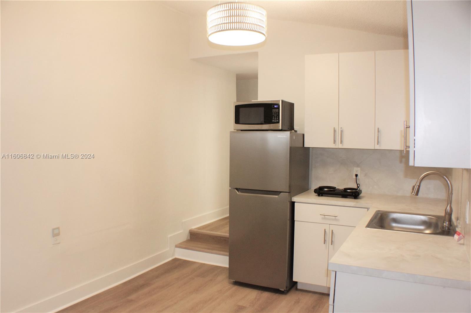 Renovated 1/1 with new floors, kitchen and bath, impact windows and new appliances. Close to public transportation, Coral Gables, Coconut Grove, Brickell. No pets, no smoking, for 1 person, and one parking space. Water, electricity and internet included with the rent. No washer or dryer.