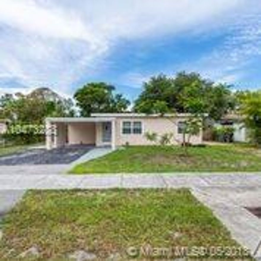 THIS 4/2 COMES WITH A FENCED YARD, OPEN PATIO IN THE REAR, UNDERGROUND PUMP FOR WATER, ETC. NICE CARPORT AND SEPARATE LAUNDRY FACILITIES. RENOVATED BATHS, NEW KITCHEN WITH GRANITE AND STAINLESS STEEL APPLIANCES. NEW CENTRAL AIR SYSTEM, HIGH IMPACT WINDOWS. SHOW WITH CONFIDENCE, YOU WILL NOT BE DISSAPOINTED. NOTE THE LAND SIZE. PROPERTY HAS FRUIT TREES. WE NEED ONE QUALIFIED BUYER. OFFERS WITH DU WILL BE GIVEN PRIORITY.