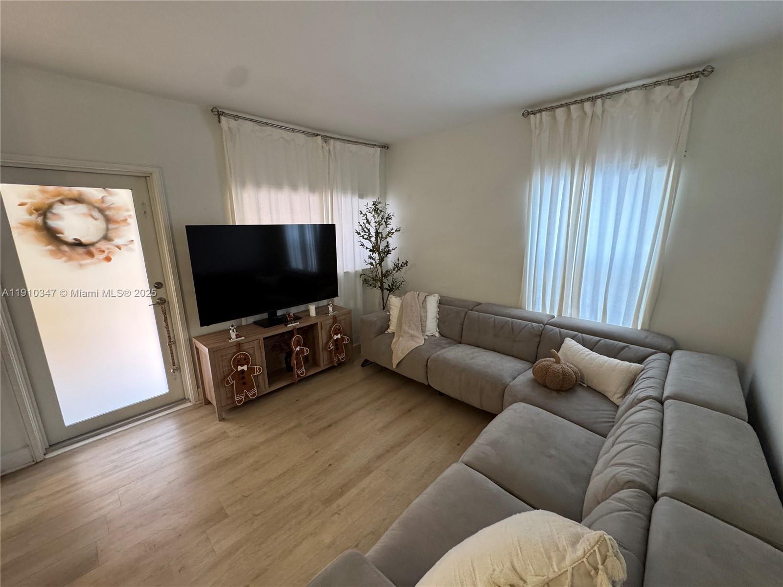 KENDALL FALLS CONDO - Residential Lease