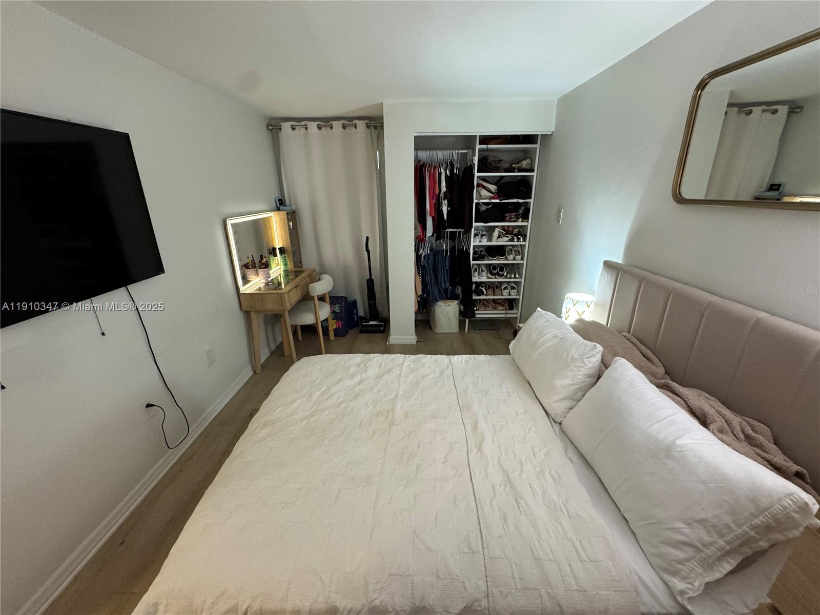 KENDALL FALLS CONDO - Residential Lease