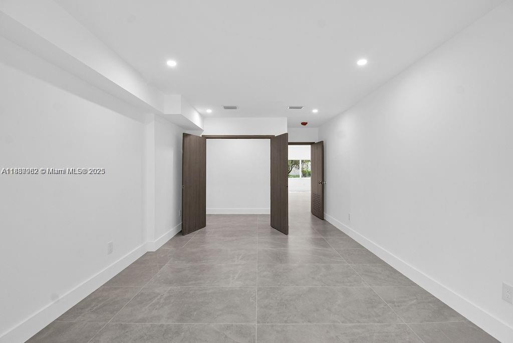 LUDLAM-GROVES - Residential