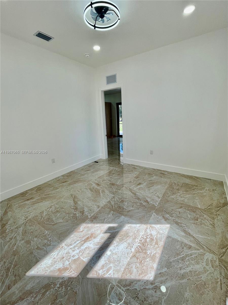 Montura Ranches - Residential Lease