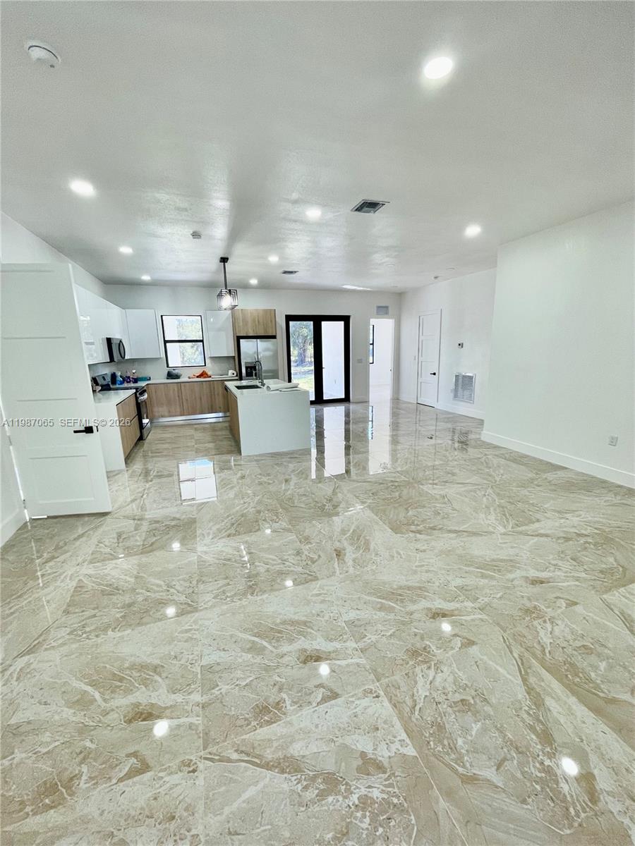 Montura Ranches - Residential Lease