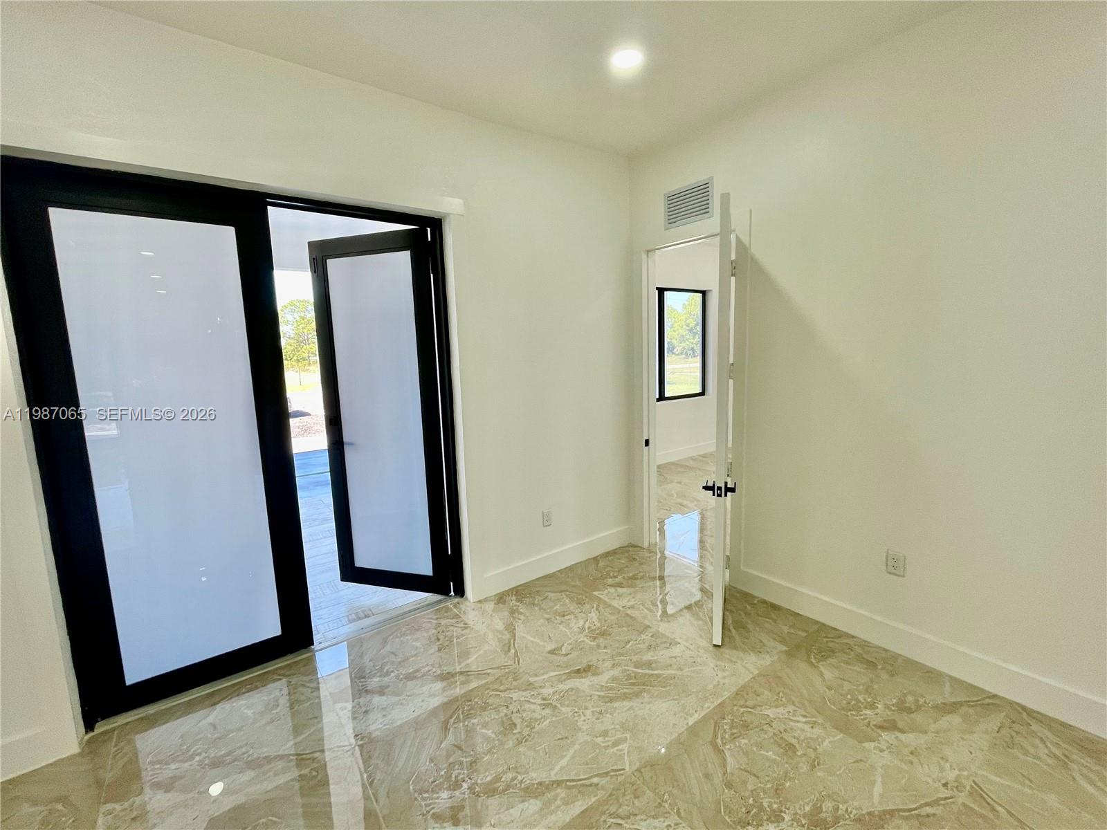 Montura Ranches - Residential Lease