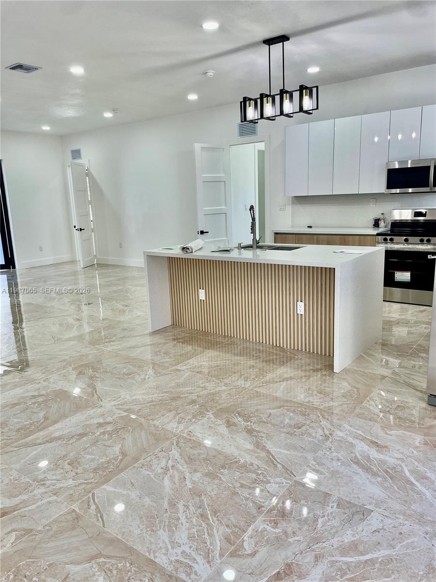 Montura Ranches - Residential Lease