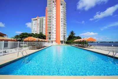 1301 NE Miami Gardens Dr 801W