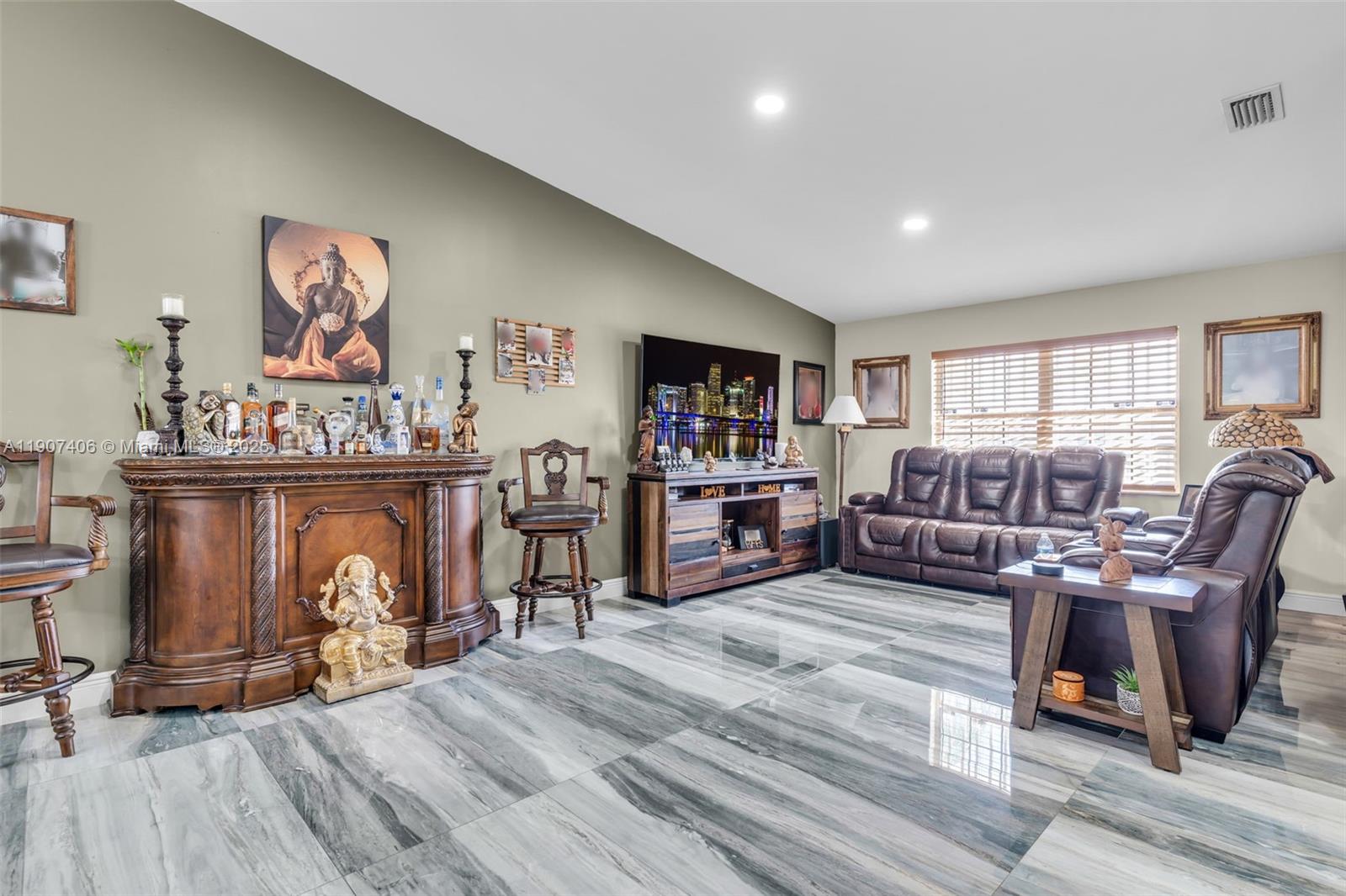 MEADOW WOOD MANOR SEC 10 - Residential