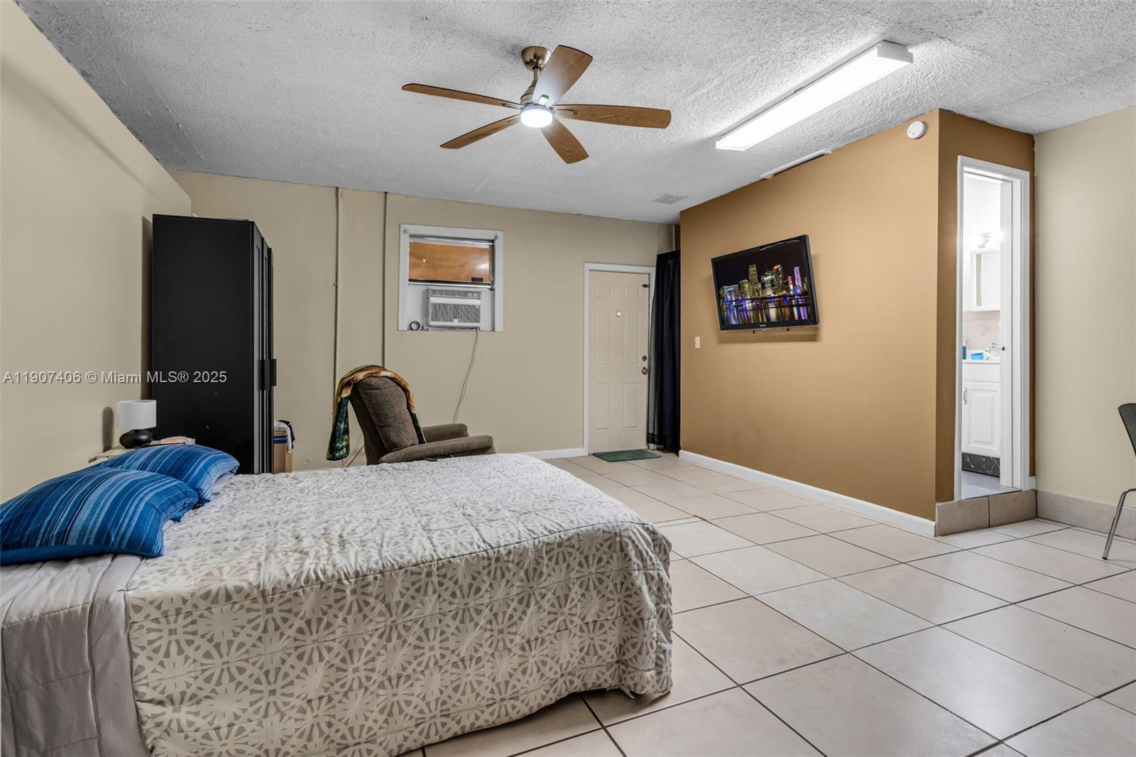 MEADOW WOOD MANOR SEC 10 - Residential