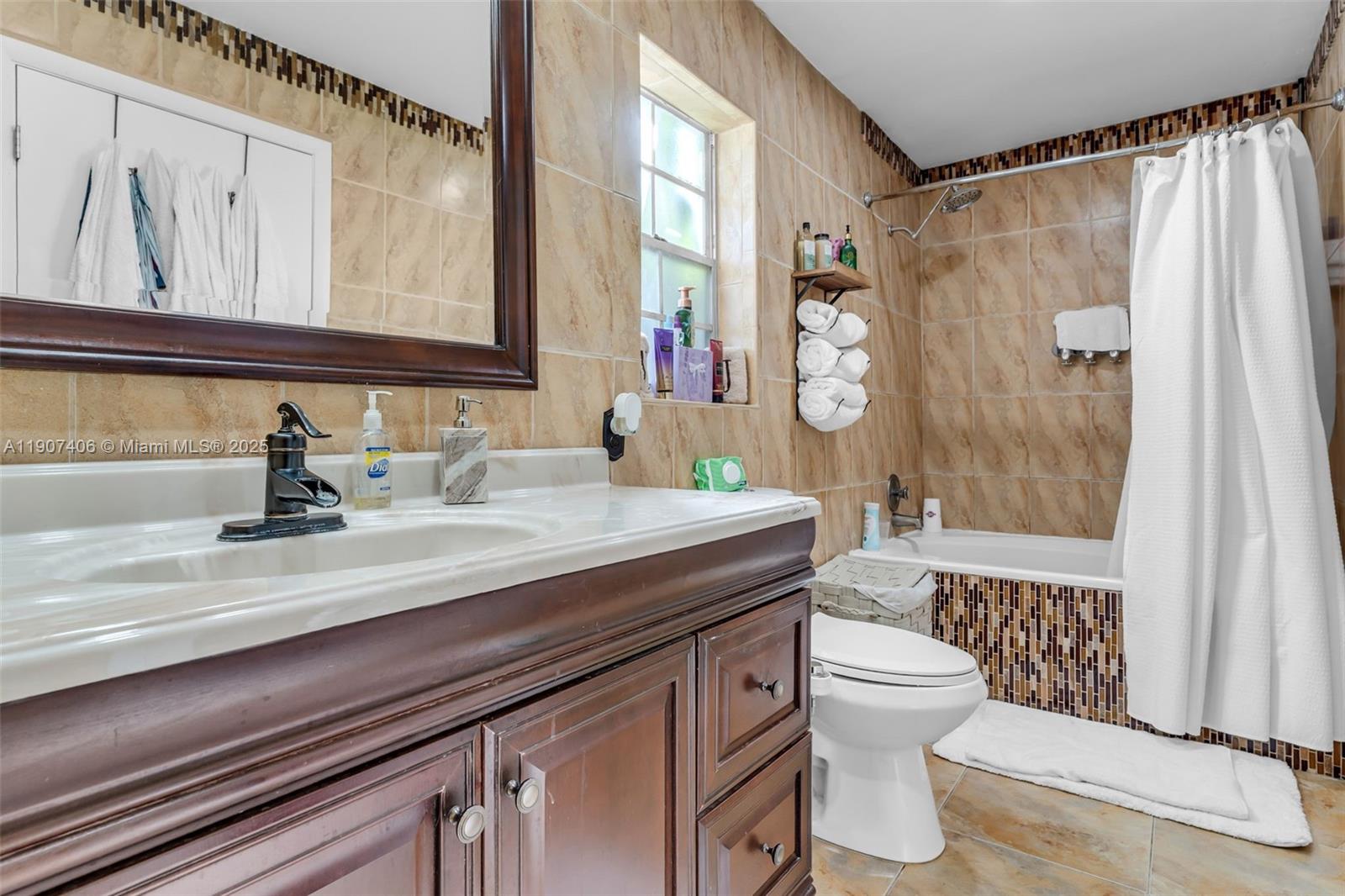 MEADOW WOOD MANOR SEC 10 - Residential