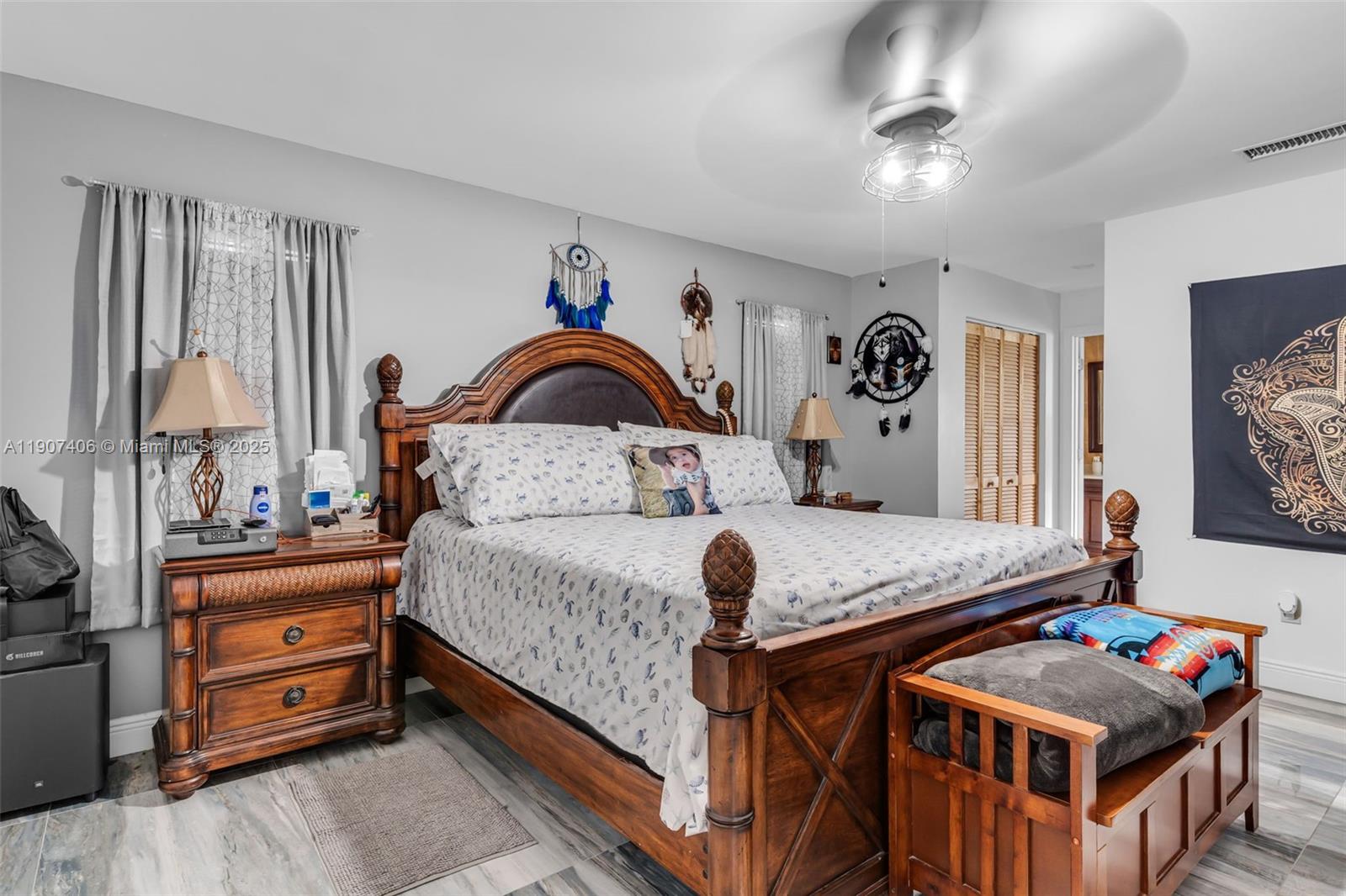 MEADOW WOOD MANOR SEC 10 - Residential