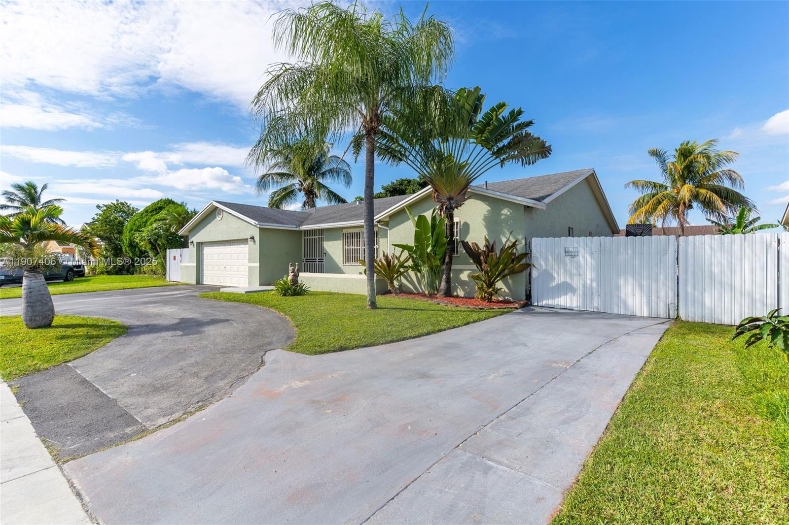 MEADOW WOOD MANOR SEC 10 - Residential