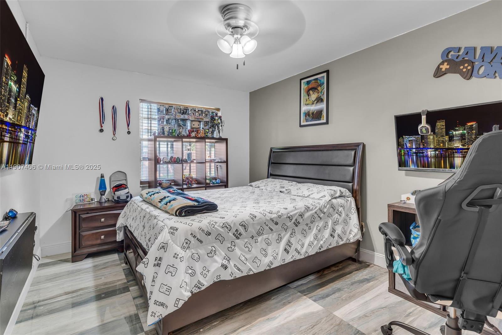 MEADOW WOOD MANOR SEC 10 - Residential