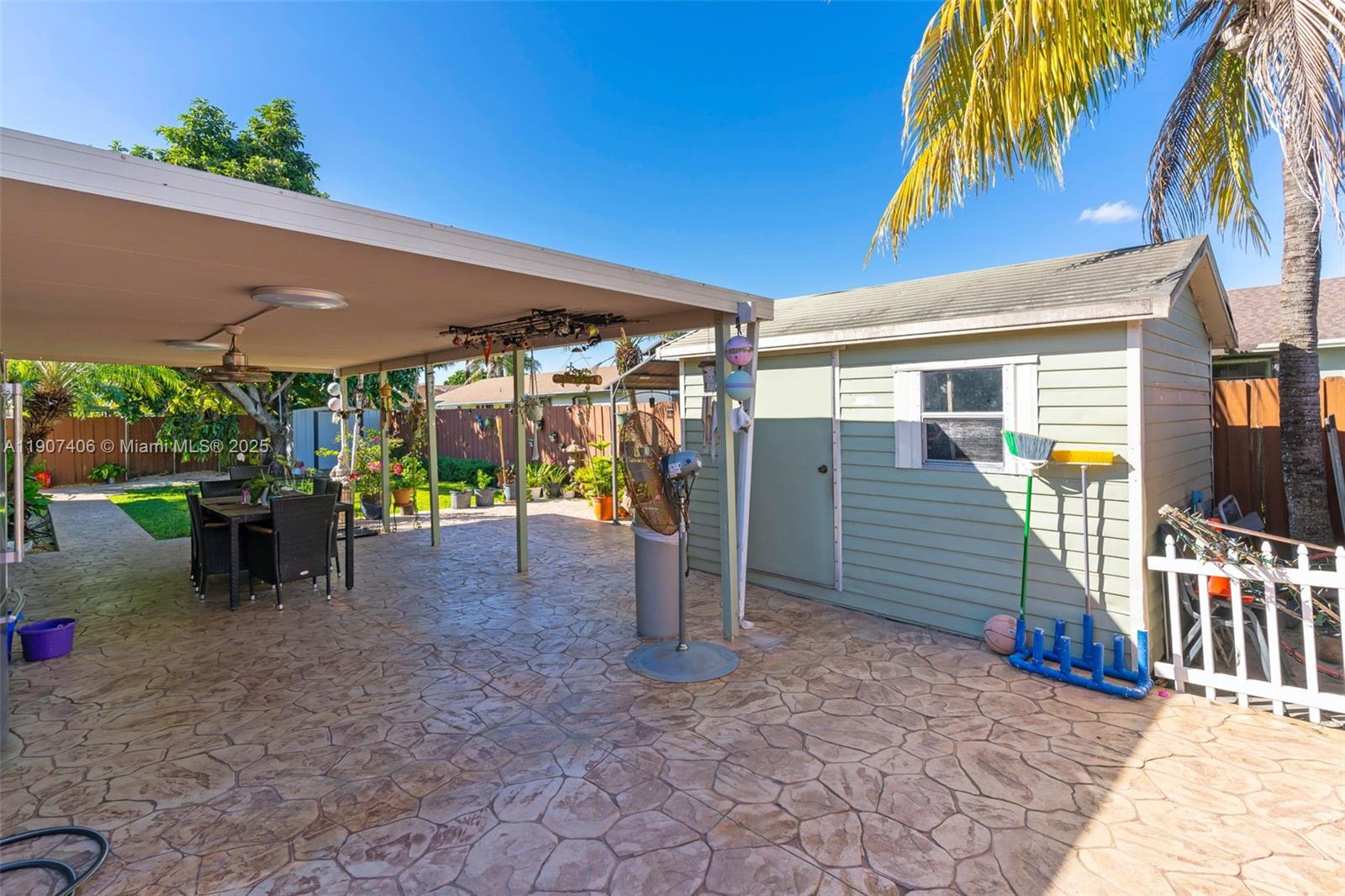 MEADOW WOOD MANOR SEC 10 - Residential