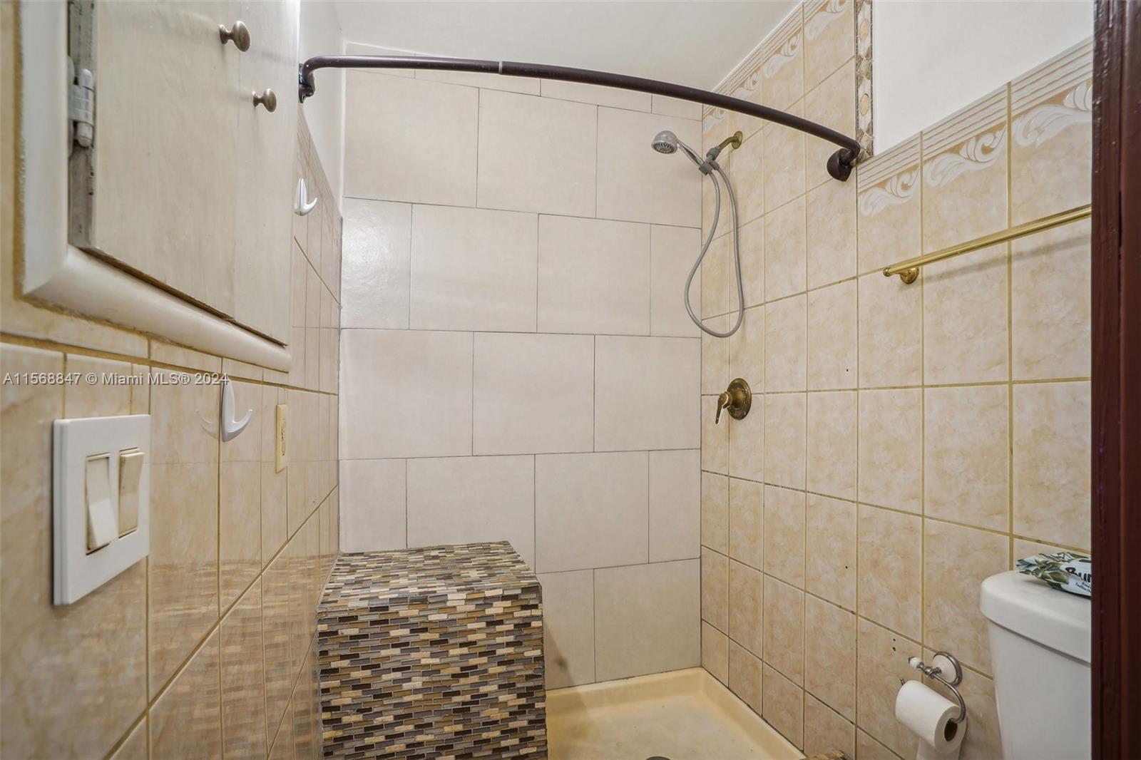 MIAMI SHORES SEC 6A - Residential