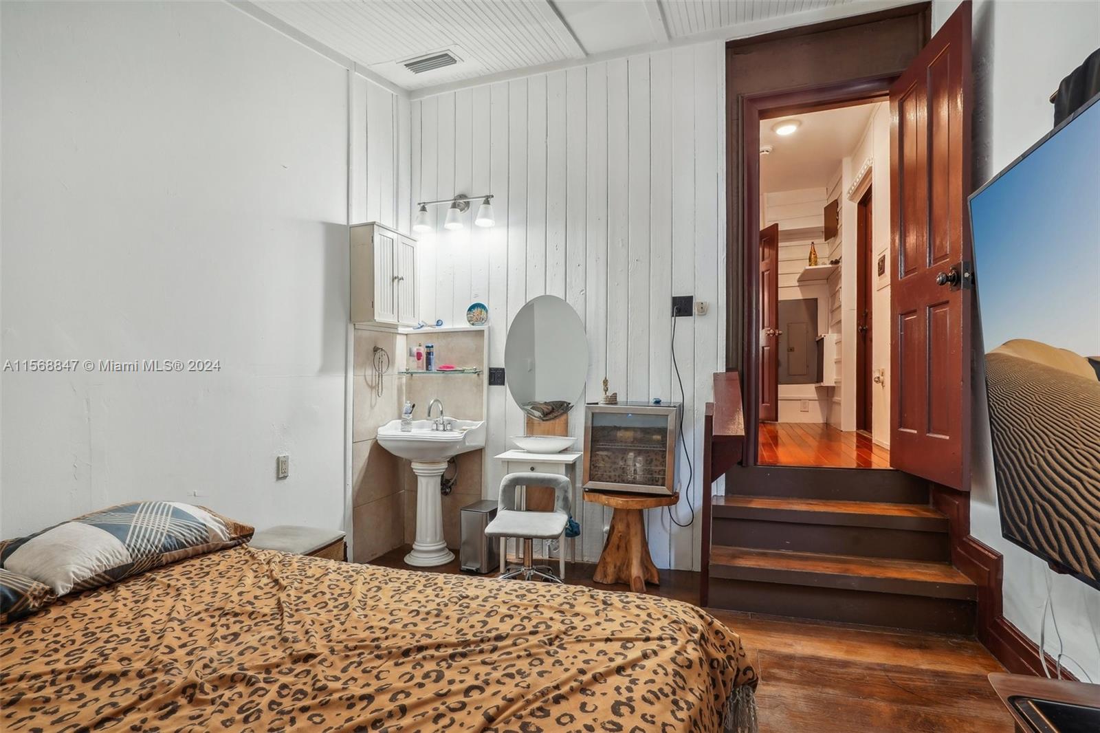 MIAMI SHORES SEC 6A - Residential