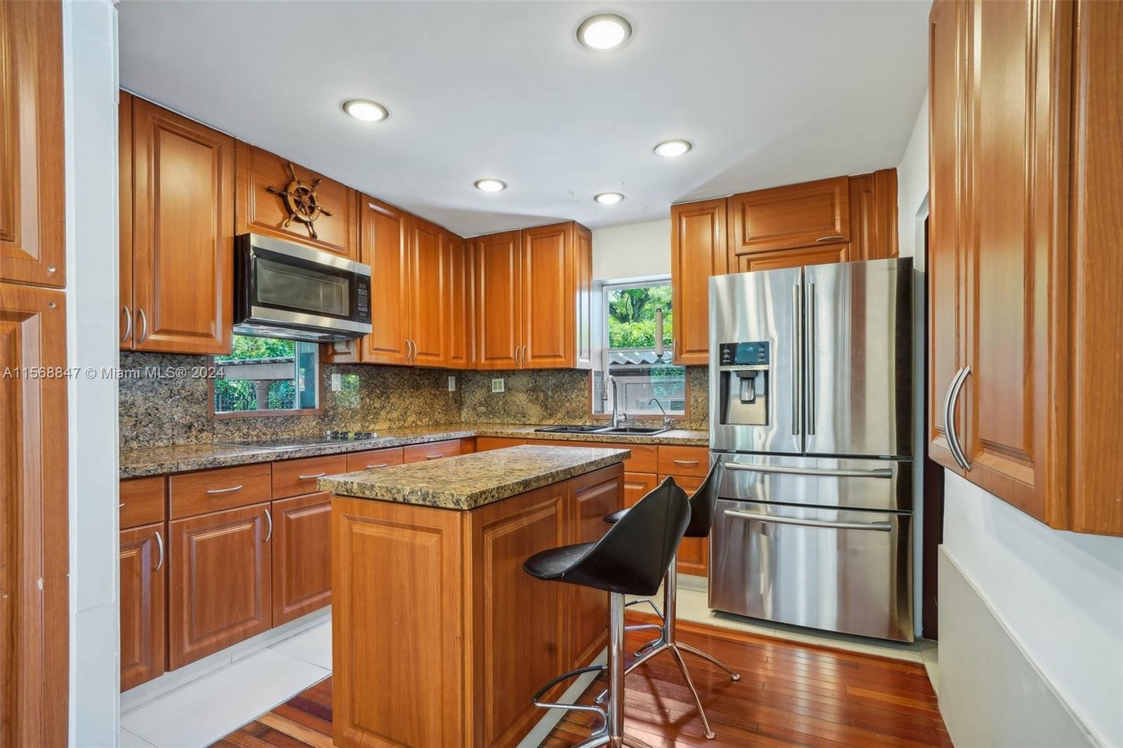 MIAMI SHORES SEC 6A - Residential