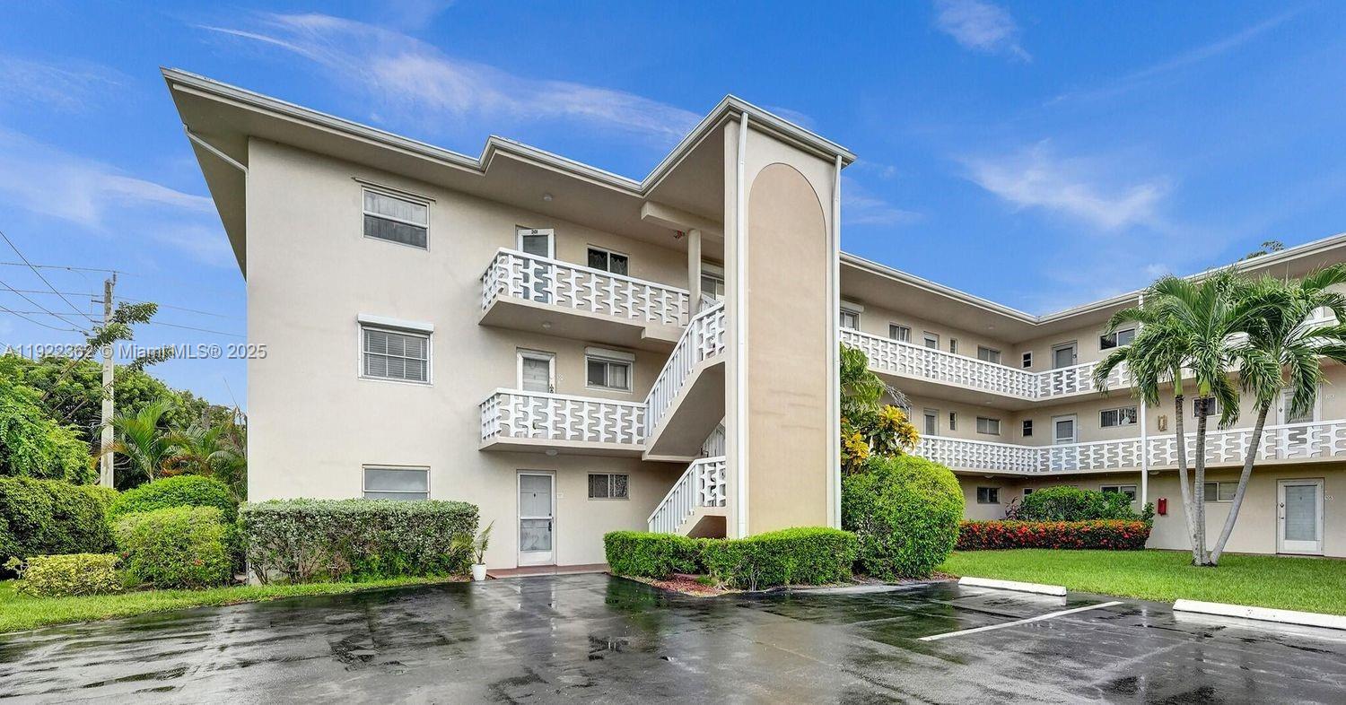 LAKE CLARKE GARDENS CONDO - Residential