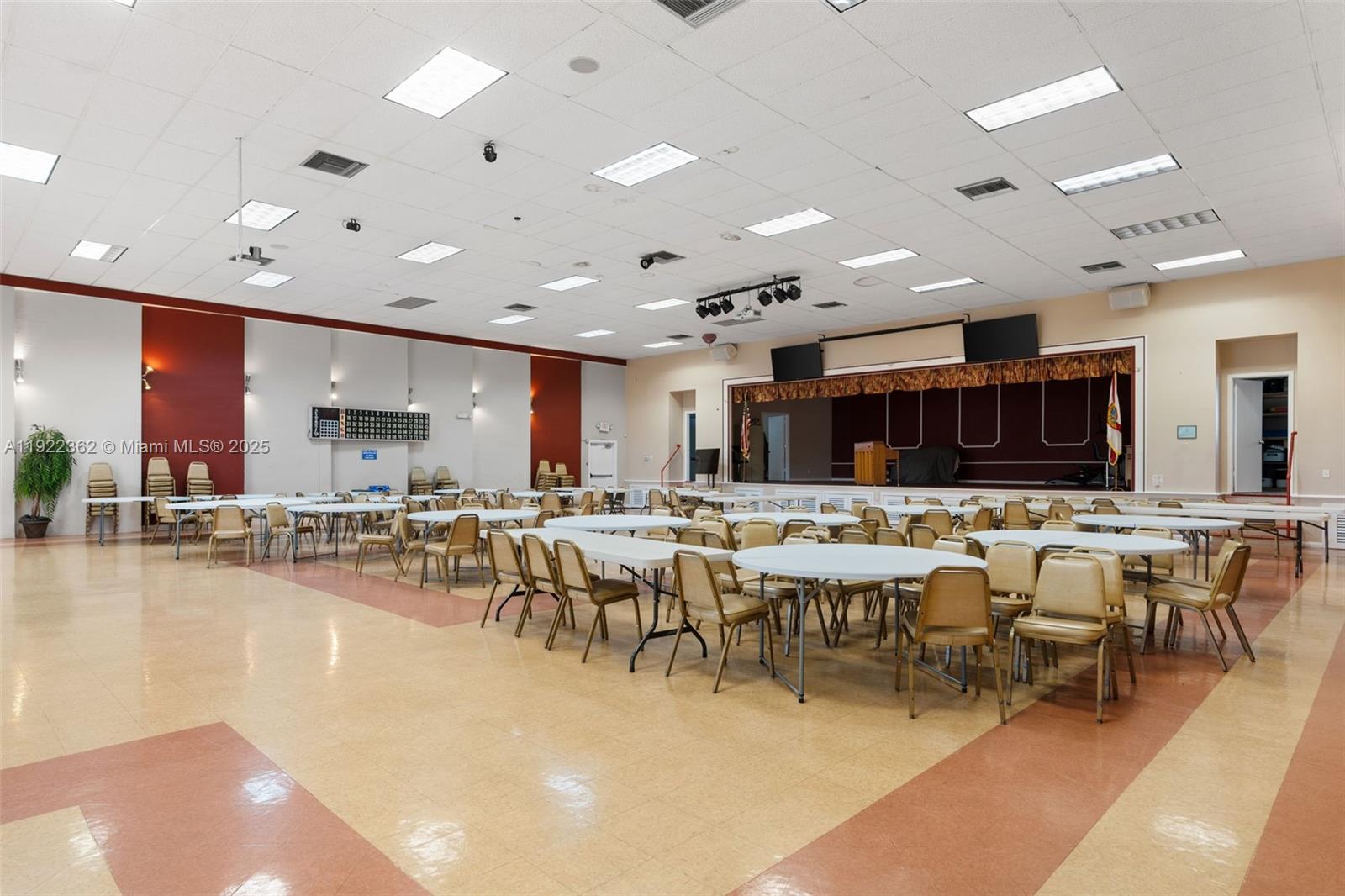 LAKE CLARKE GARDENS CONDO - Residential