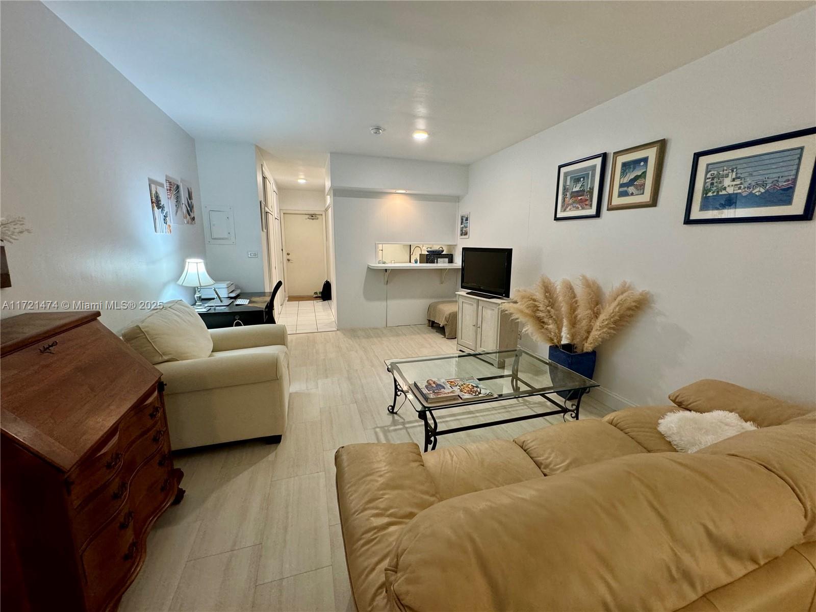 SANTONA CONDO - Residential